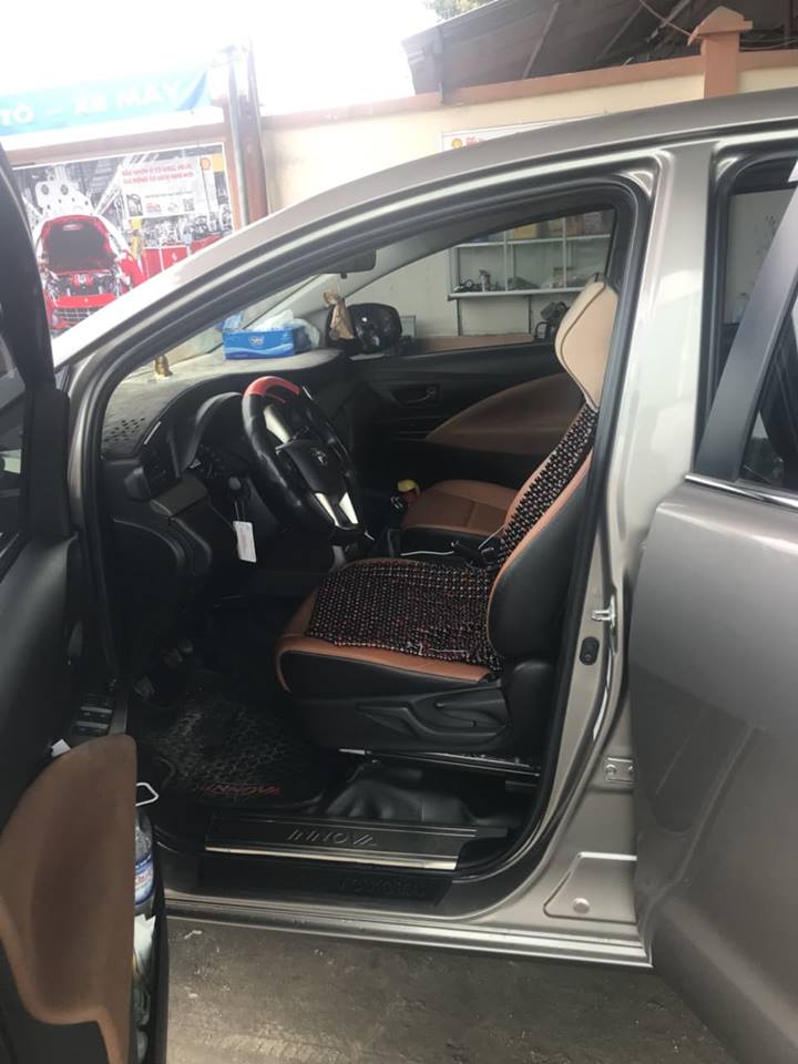 Cho thuê xe 16 chỗ uy tín HCM